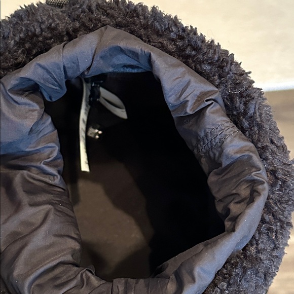 Lululemon mini bucket bag - Picture 5 of 7